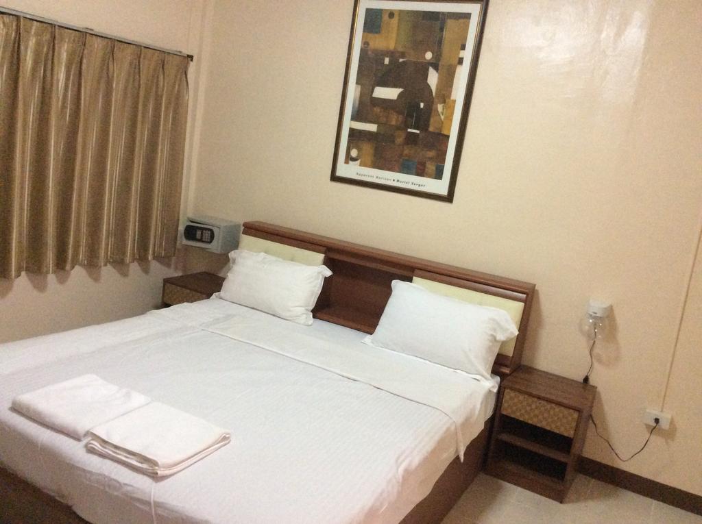 Sandman Hotel & Sports Bar Pattaya Phòng bức ảnh