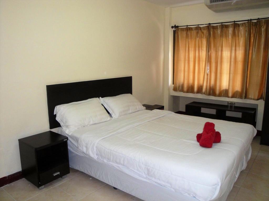 Sandman Hotel & Sports Bar Pattaya Phòng bức ảnh